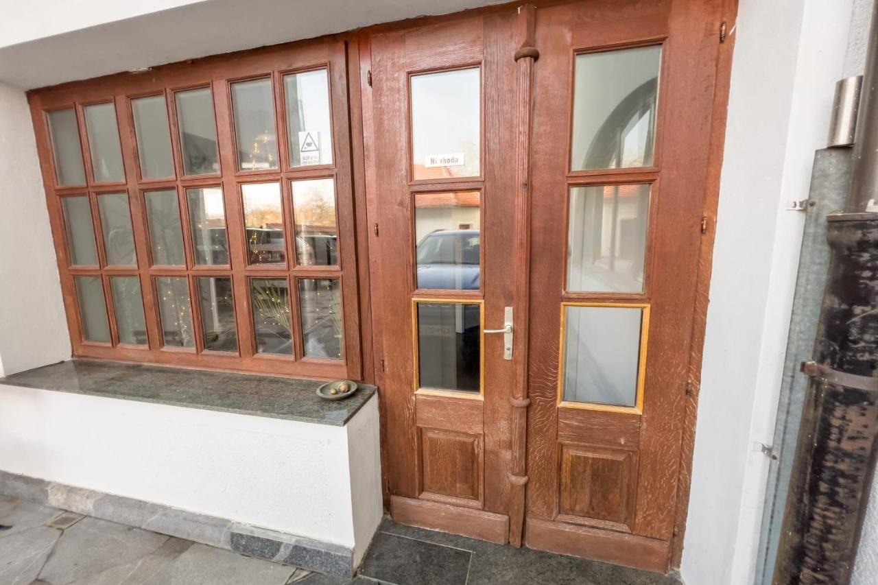 Apartament Riverside Ljubljanica With Private Parking Lublana Zewnętrze zdjęcie